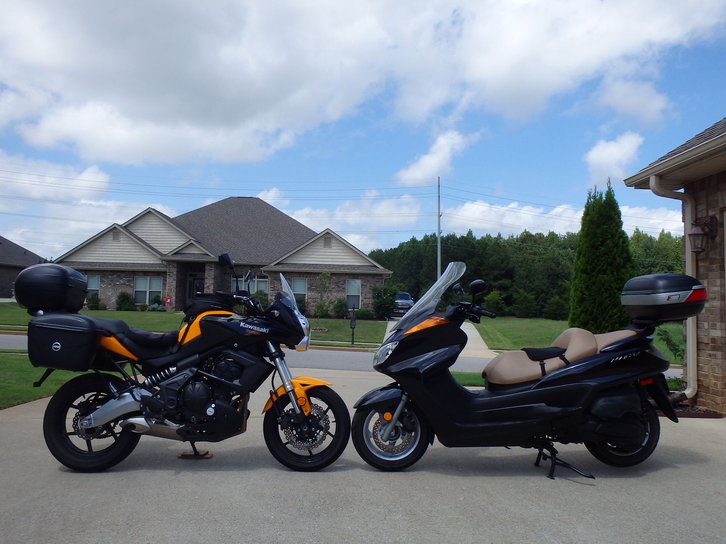 Scooter vs Motorcycle. Which is superior? Adventure Rider